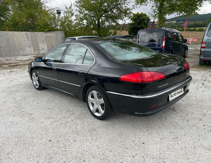 Peugeot 607 13