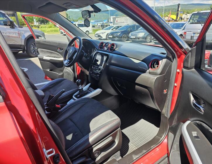 Suzuki Vitara 14