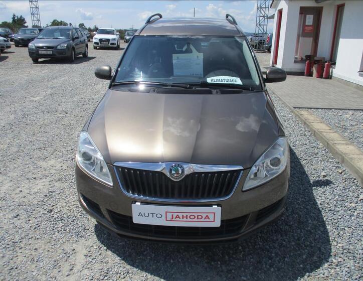 Škoda Roomster 2