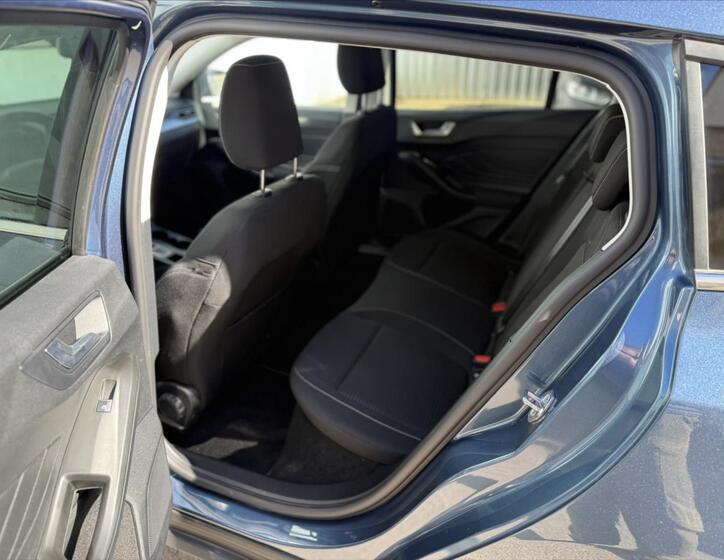 Ford Focus 23