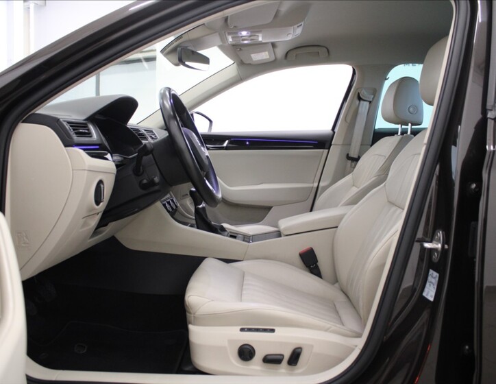 Škoda Superb 6