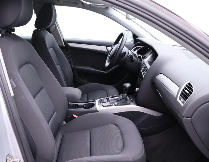 Audi A4 14