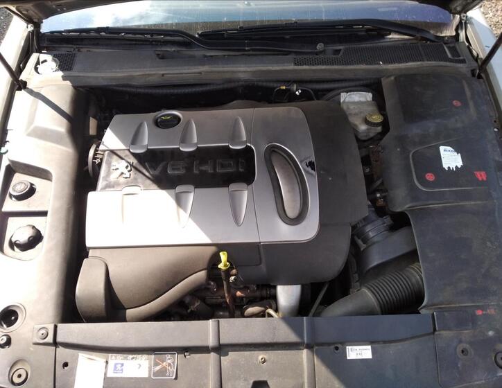 Peugeot 607 13