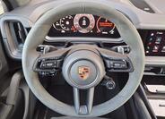 Porsche Cayenne 18