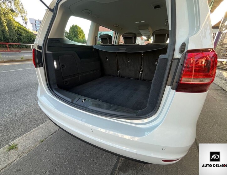 Volkswagen Sharan 8