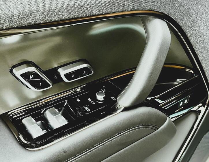 Land Rover Range Rover Sport 13