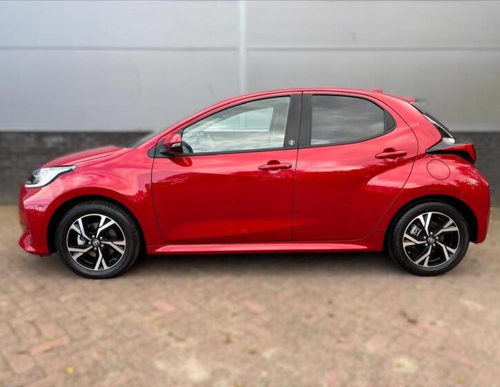 Toyota Yaris 6