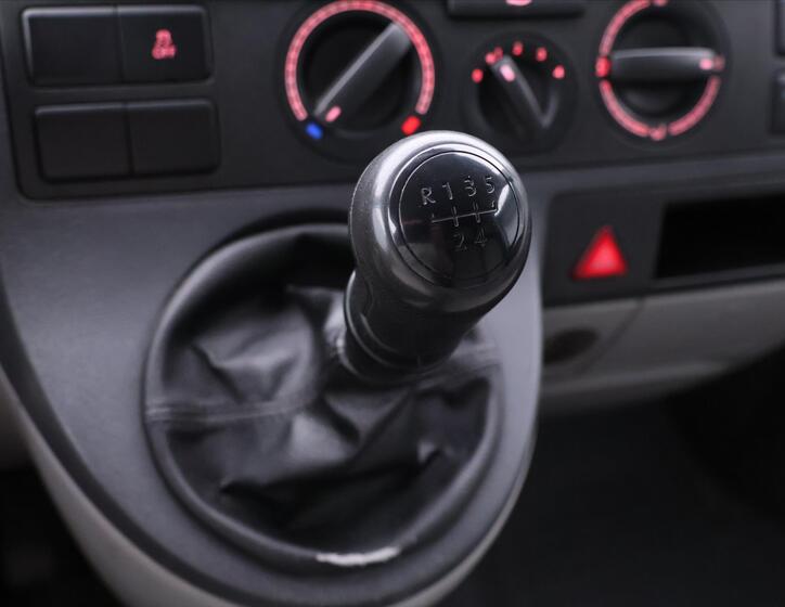 Volkswagen Transporter 25