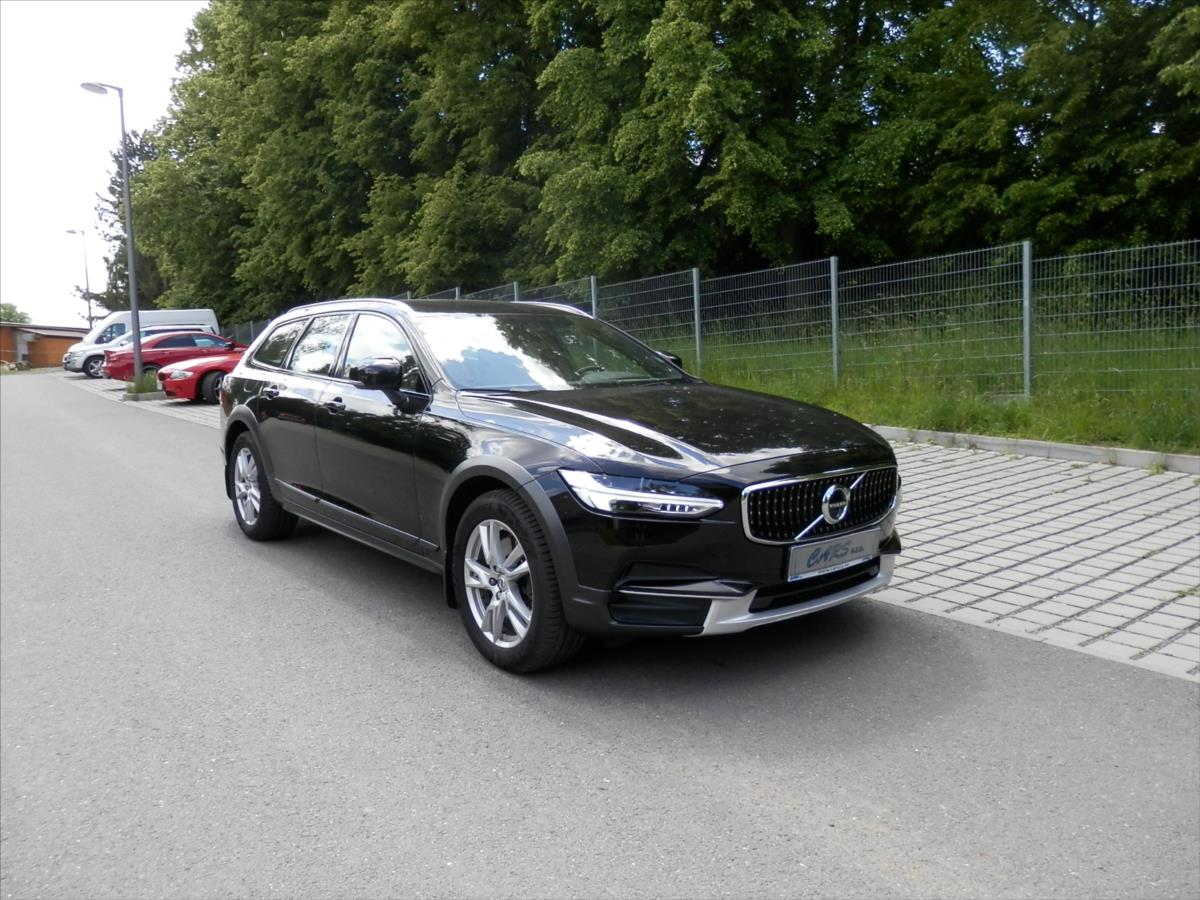 Volvo V90