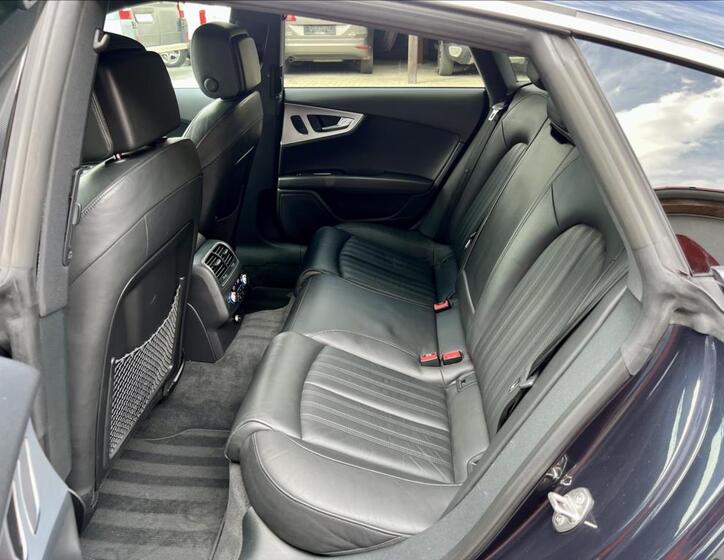 Audi A7 13