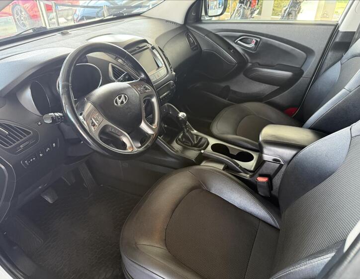 Hyundai ix35 6