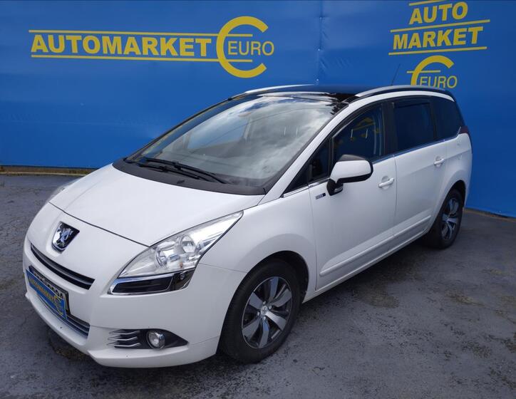 Peugeot 5008 1