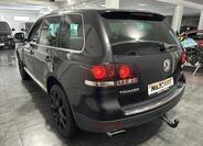 Volkswagen Touareg 4