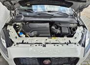 Jaguar E-Pace 31