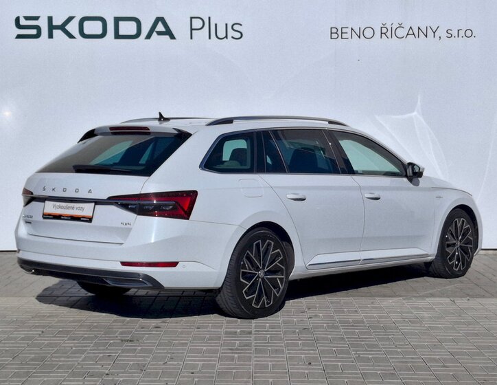 Škoda Superb 2