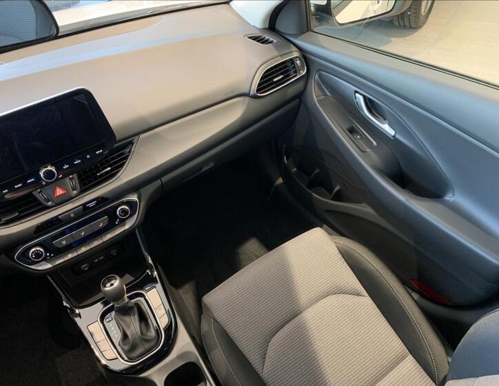 Hyundai i30 18