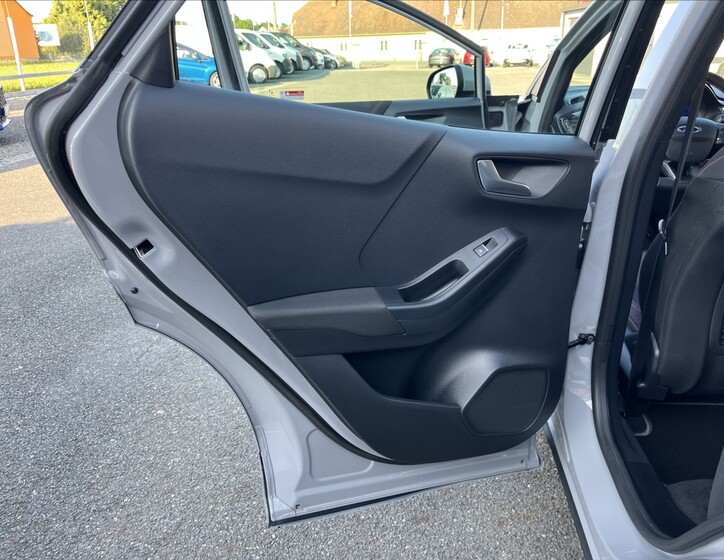 Ford Puma 46