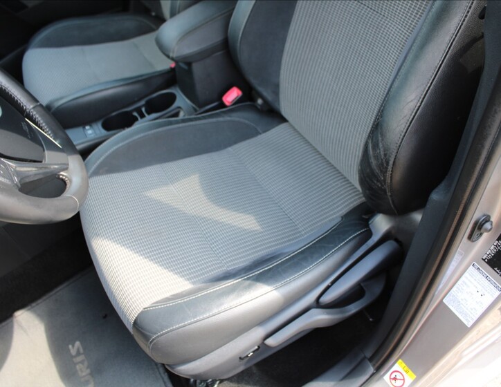Toyota Auris 23