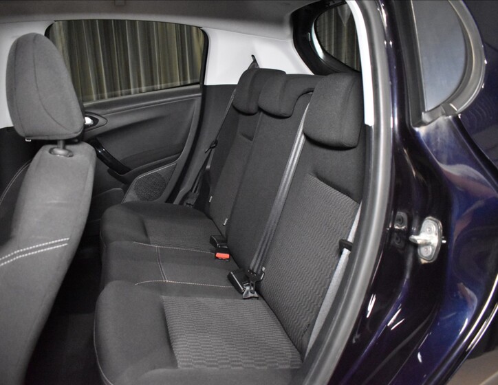 Peugeot 208 9