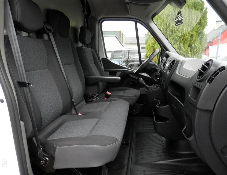 Opel Movano 18