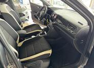 Volkswagen T-Roc 13