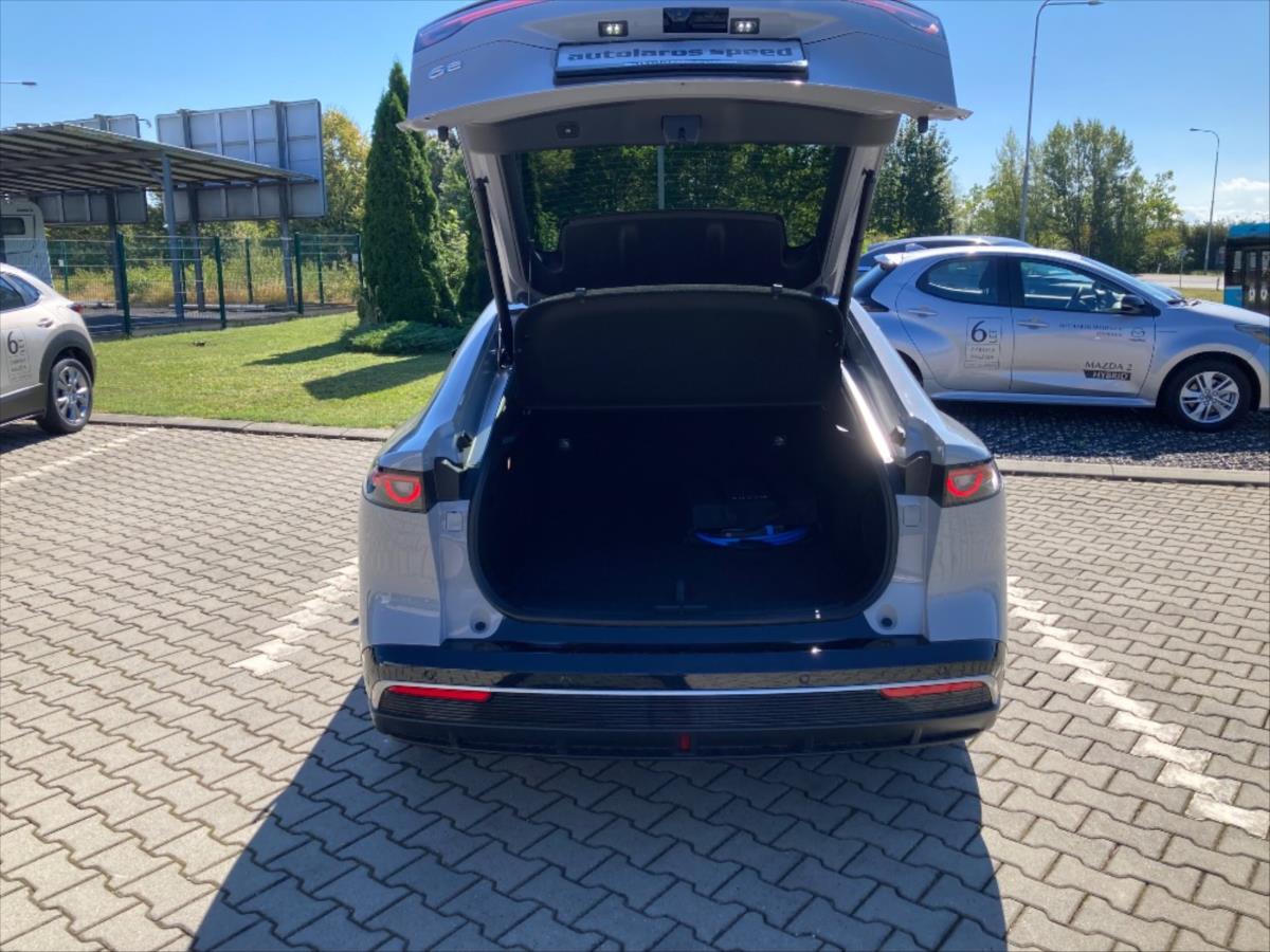 Mazda 6e