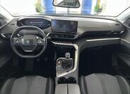 Peugeot 3008 8