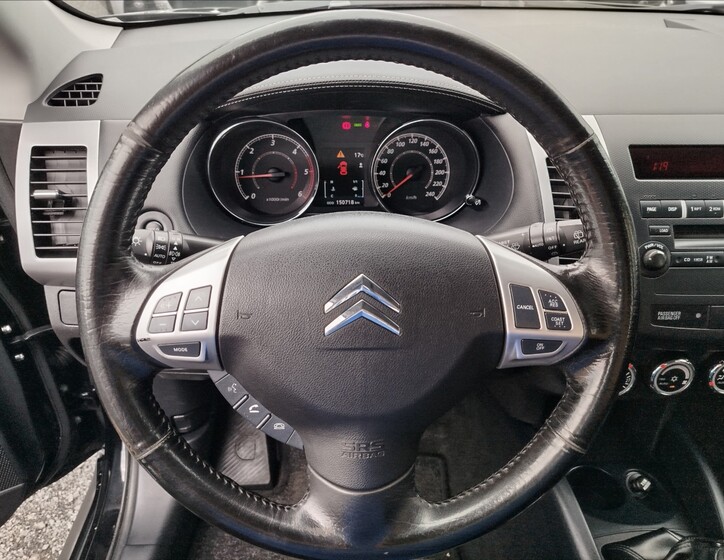 Citroën C-Crosser 18