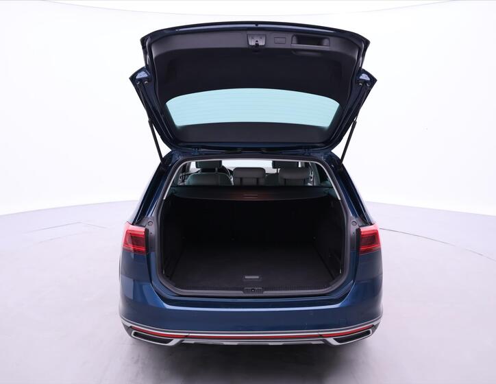 Volkswagen Passat 9