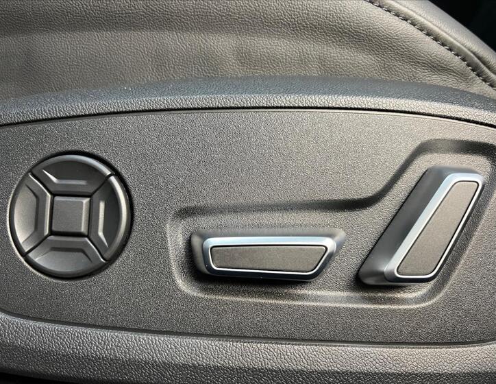 Audi S6 27