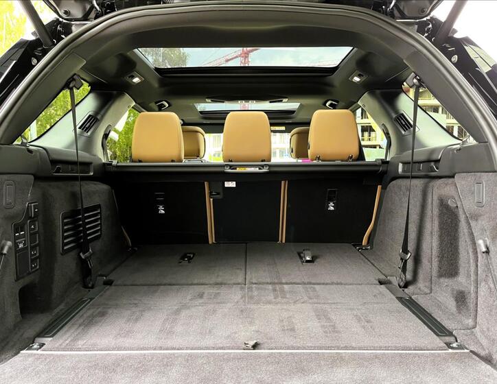 Land Rover Discovery 6