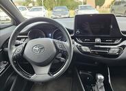 Toyota C-HR 6