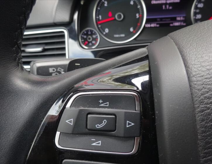 Volkswagen Touareg 25