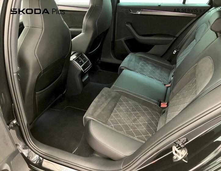 Škoda Superb 13