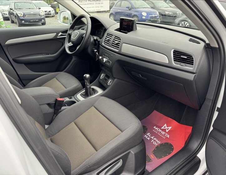 Audi Q3 17