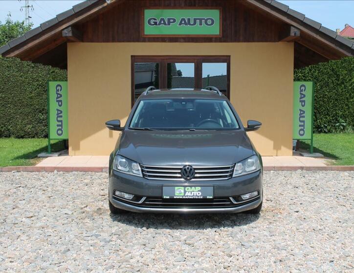 Volkswagen Passat 2