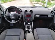 Audi A3 8