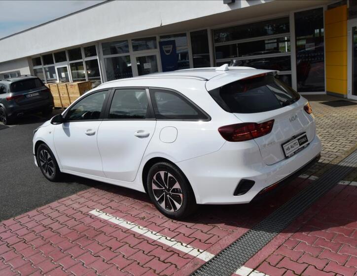 KIA Ceed 11