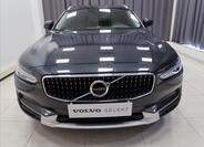 Volvo V90 2