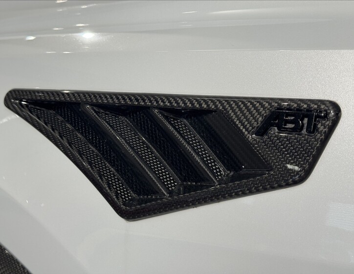 Audi RS Q8 8