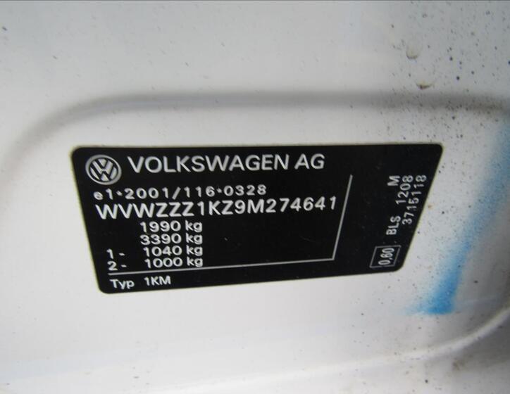 Volkswagen Golf 24