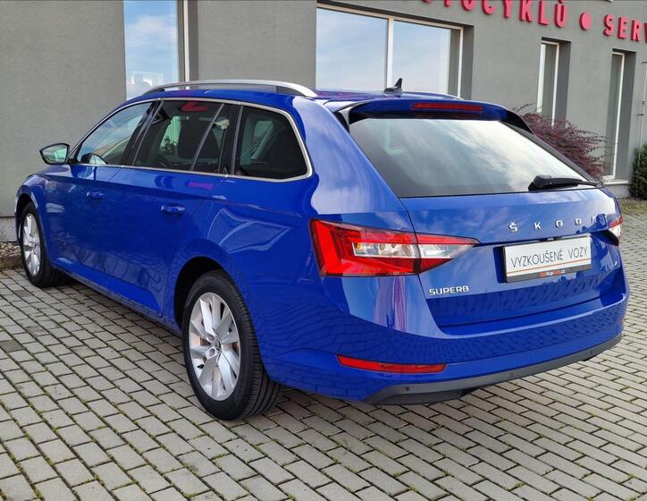 Škoda Superb 8