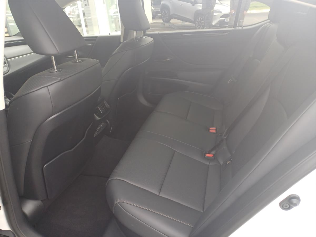 Lexus ES 300h
