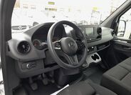 Mercedes-Benz Sprinter 9