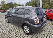 Toyota Corolla Verso 4