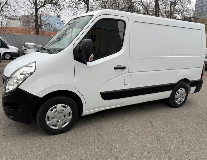 Renault Master 12