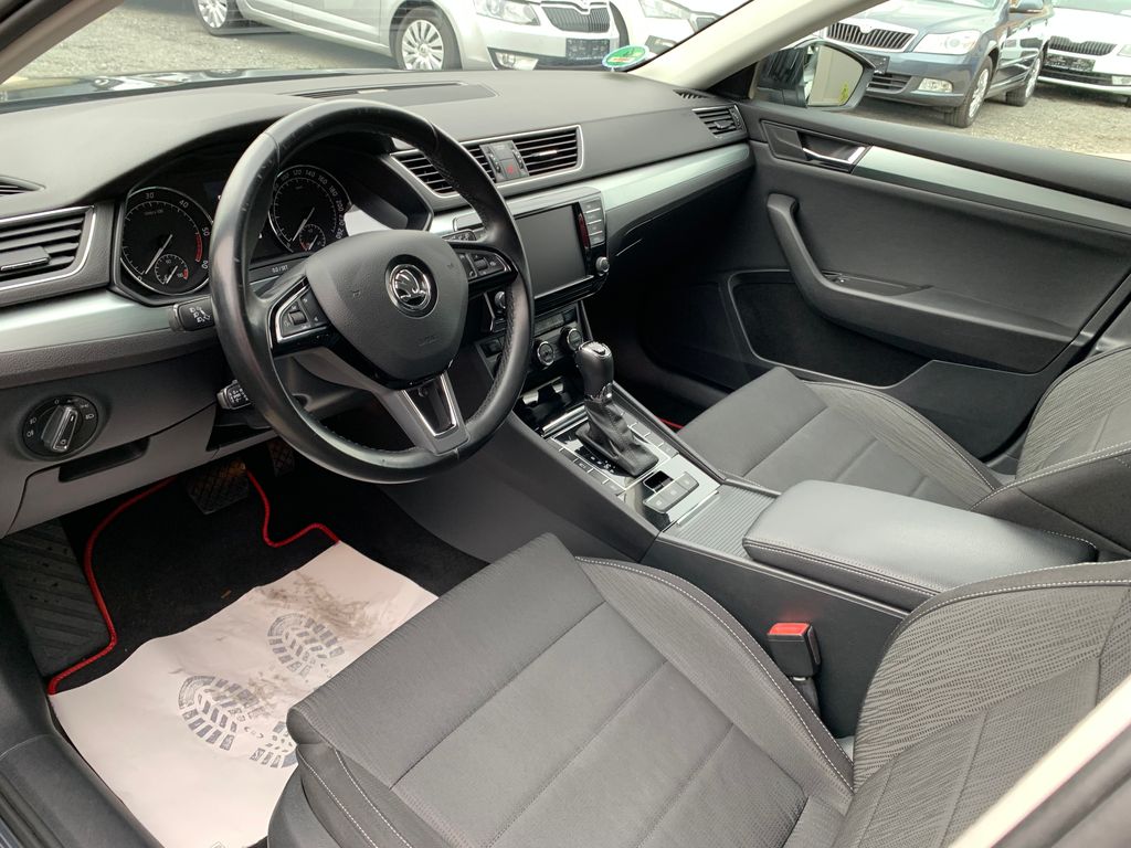 Škoda Superb