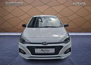 Hyundai i20 8