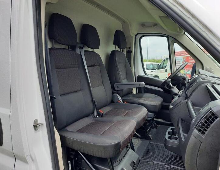 Peugeot Boxer 12