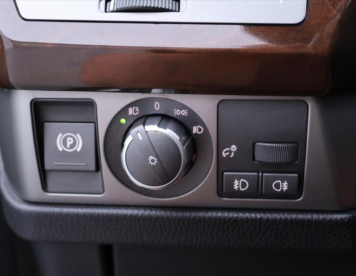 BMW Řada 7 15